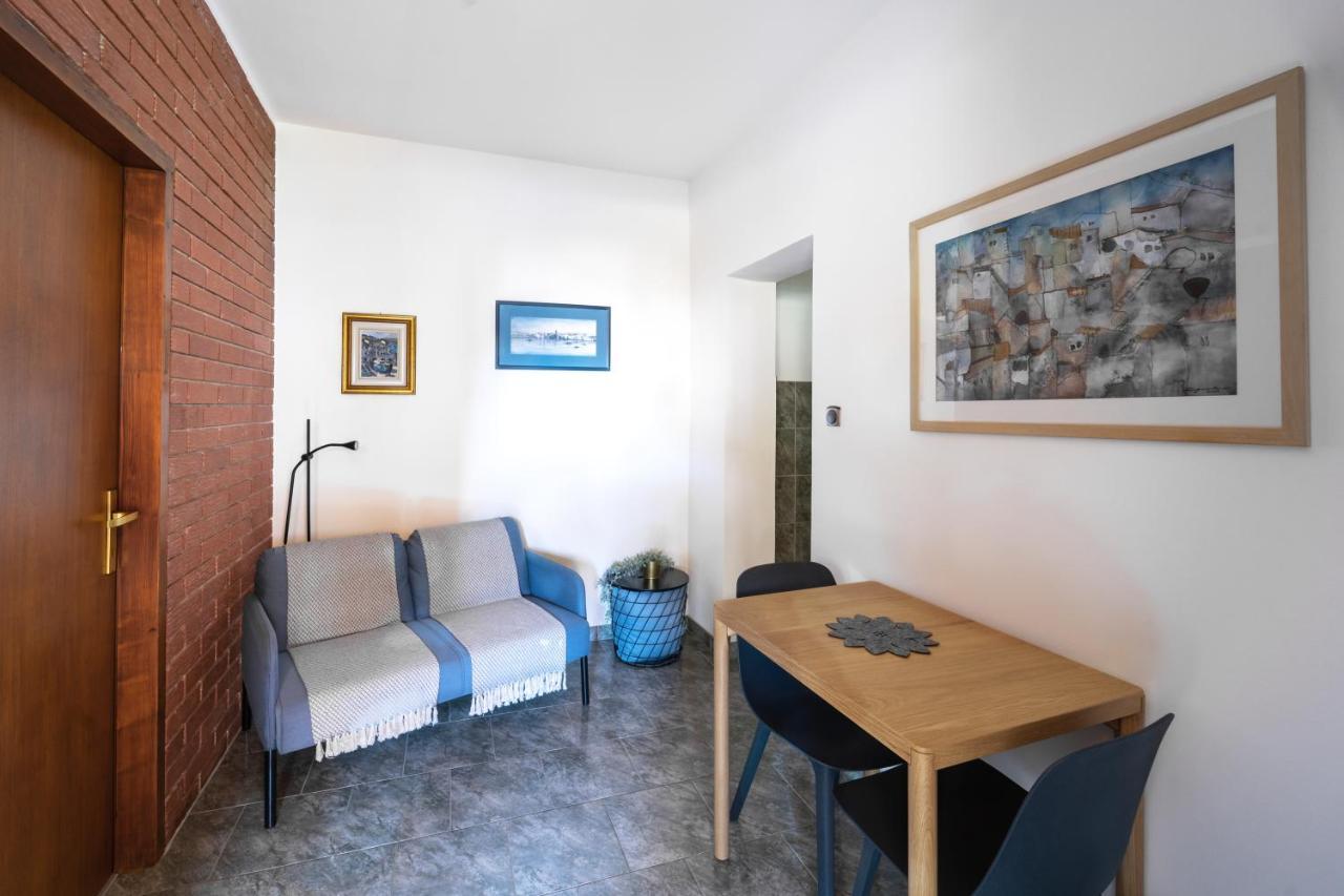 Ferienwohnung Erika Krk Town Exterior foto